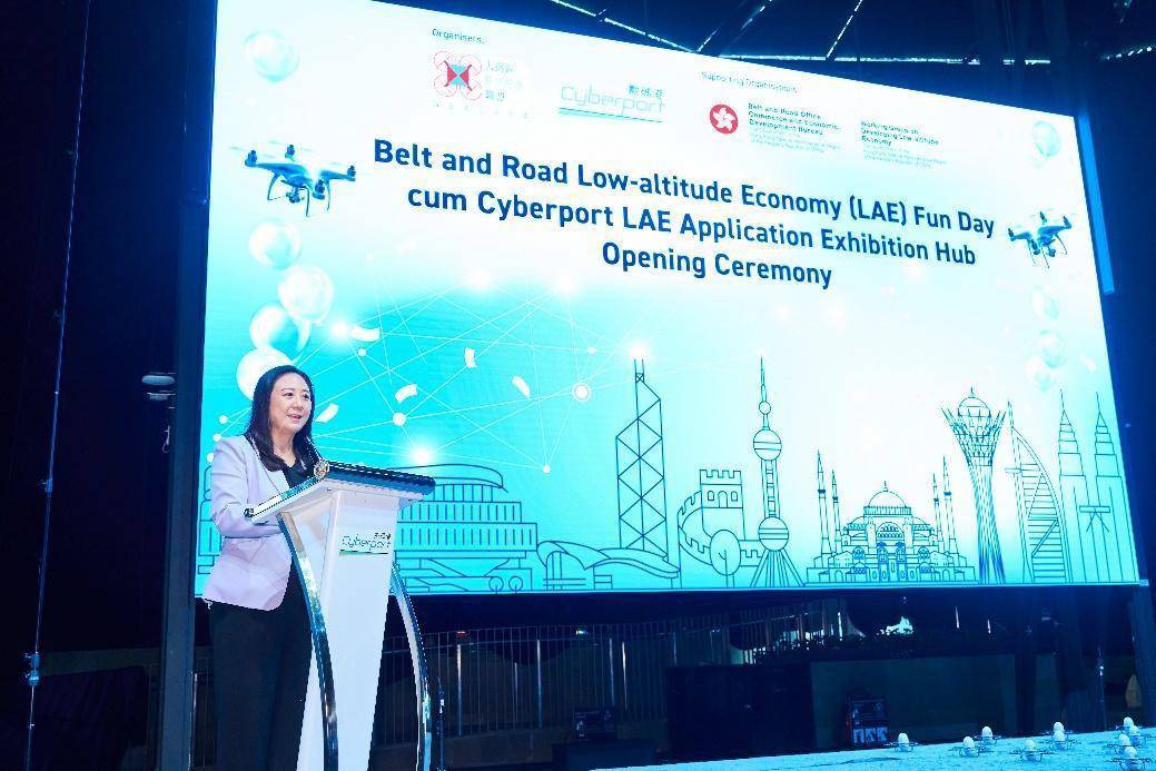 香港數(shù)碼港低空經(jīng)濟(jì)應(yīng)用展示廳開放<strong></p>
<p>數(shù)碼印刷機(jī)
</strong>，展出氫能源無人機(jī)等產(chǎn)品:數(shù)碼印刷機(jī)
